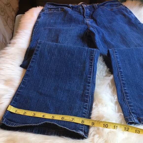 Levi’s Perfectly slimming Booth Cut 512 Jeans - Picture 5 of 7